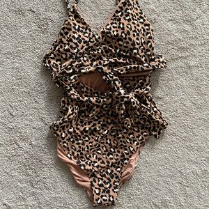 NWT! Aerie Leopard Wrap One Piece Swimsuit
